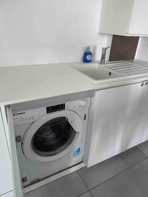Charmant T3 Moderne Climatise ビユールバンヌ エクステリア 写真
